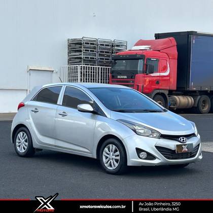 HYUNDAI HB20 1.0 COMFORT PLUS 12V FLEX 4P MANUAL HYUNDAI HB20 1.0 COMFORT PLUS 12V FLEX 4P MANUAL
